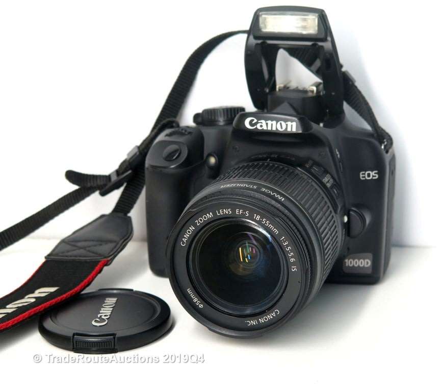 Canon EOS 1000D Digital SLR camera plus Canon 18-55mm Lens Professional KIT