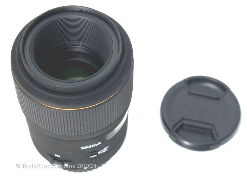 Sigma 105mm f/2.8 EX DG Macro for CANON DSLR Cameras