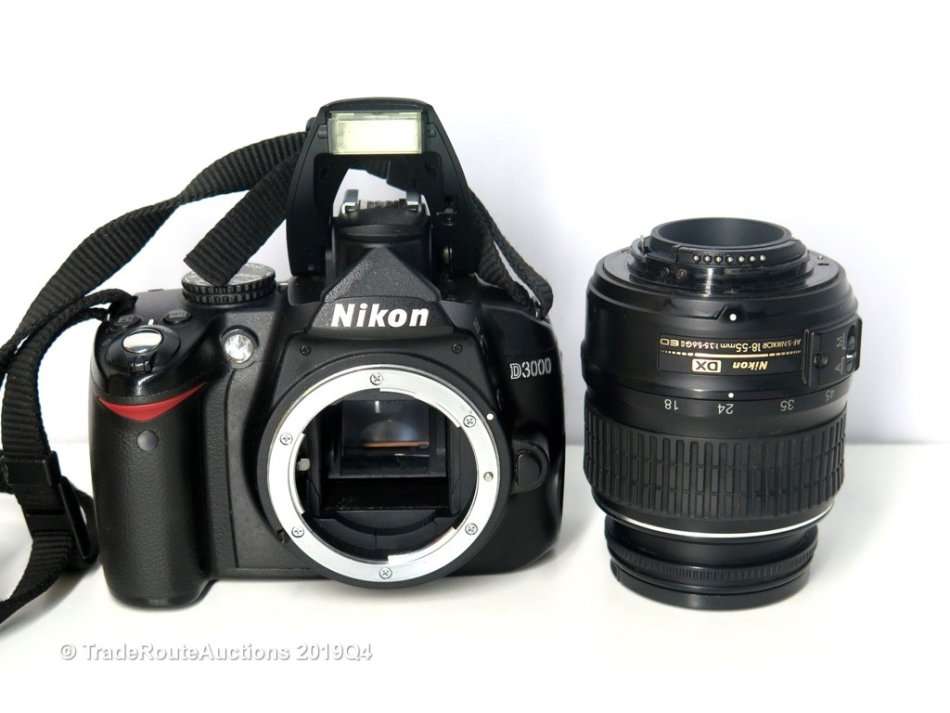NIKON D3000 DSLR CAMERA CAMERA KIT WITH NIKKOR 18-55 LENS