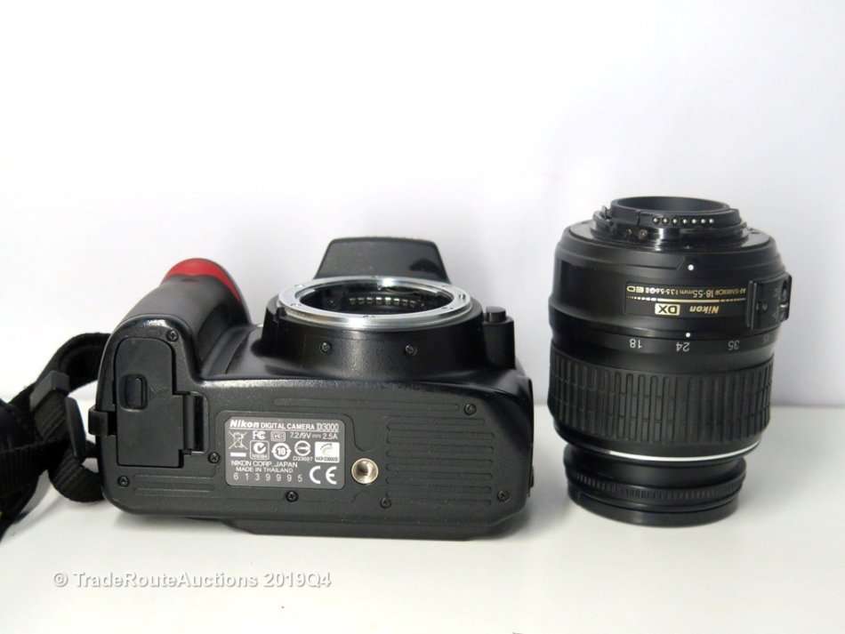 NIKON D3000 DSLR CAMERA CAMERA KIT WITH NIKKOR 18-55 LENS
