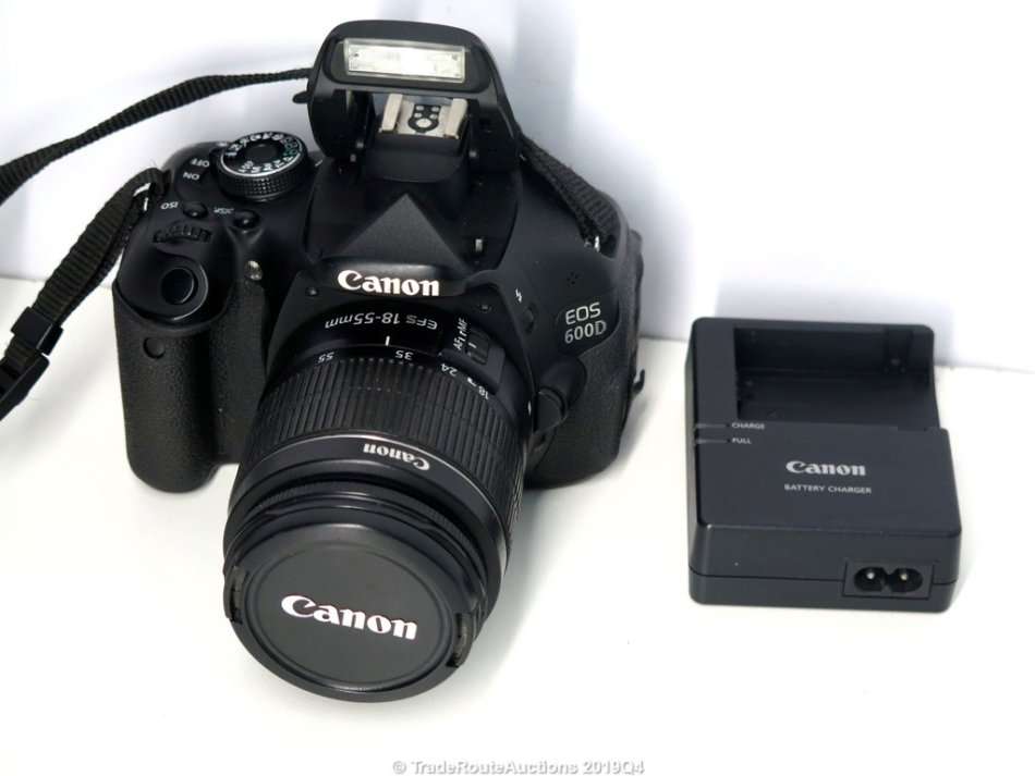 Canon EOS 600D DSLR CAMERA with Canon 18-55 Lens Camera Kit
