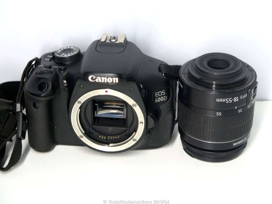 Canon EOS 600D DSLR CAMERA with Canon 18-55 Lens Camera Kit
