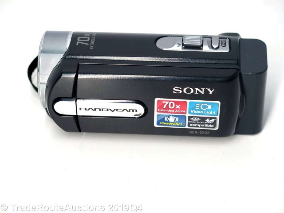 Sony DCR-SX22 Digital Video Recorder Handycam Camcorder - 70X ZOOM