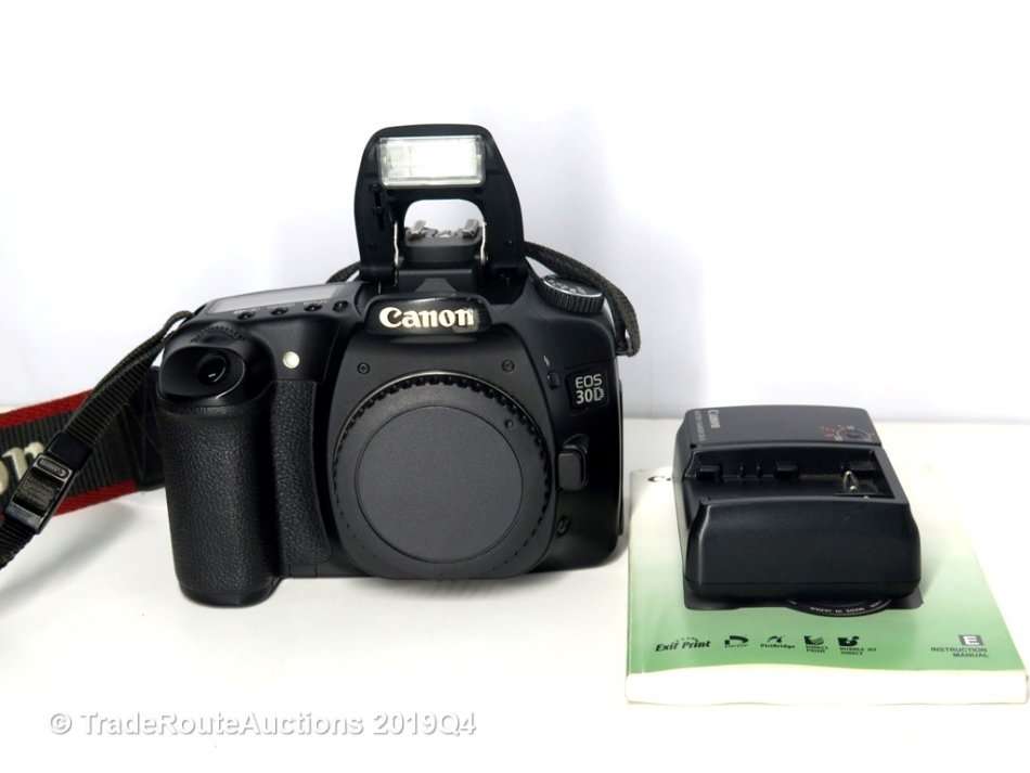 Canon EOS 30D Digital SLR CAMERA BODY ONLY