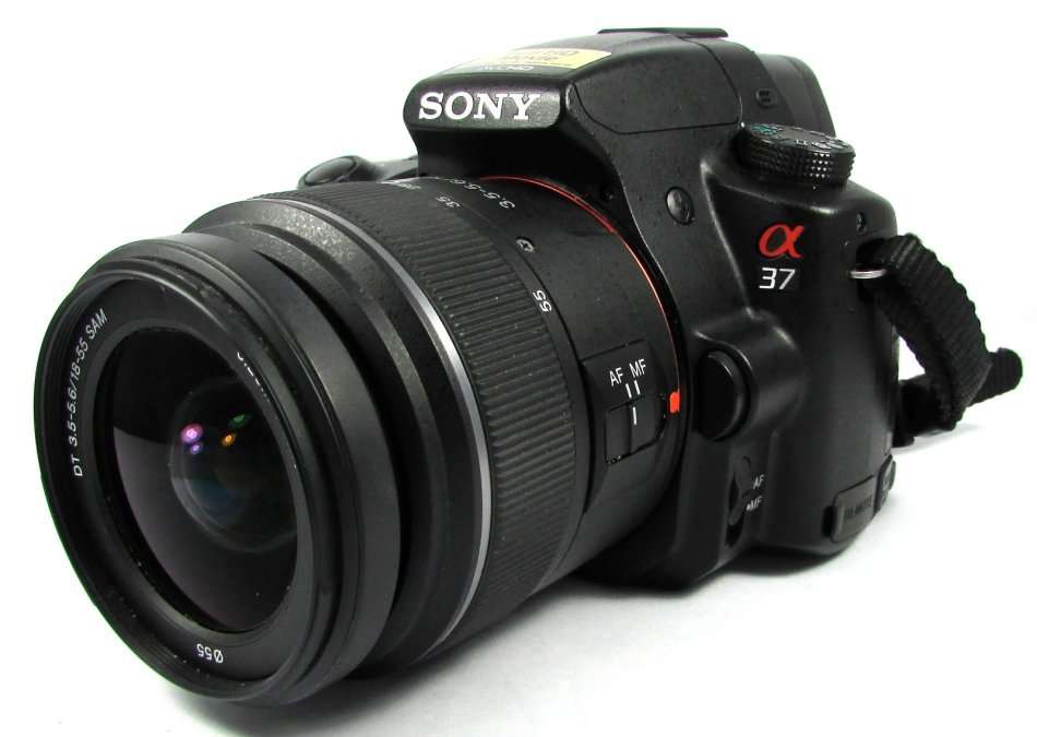 Sony Alpha SLT-A37 16.1 MP Exmor APS HD CMOS Sensor DSLR Camera with 18-55mm Zoom Lens Kit