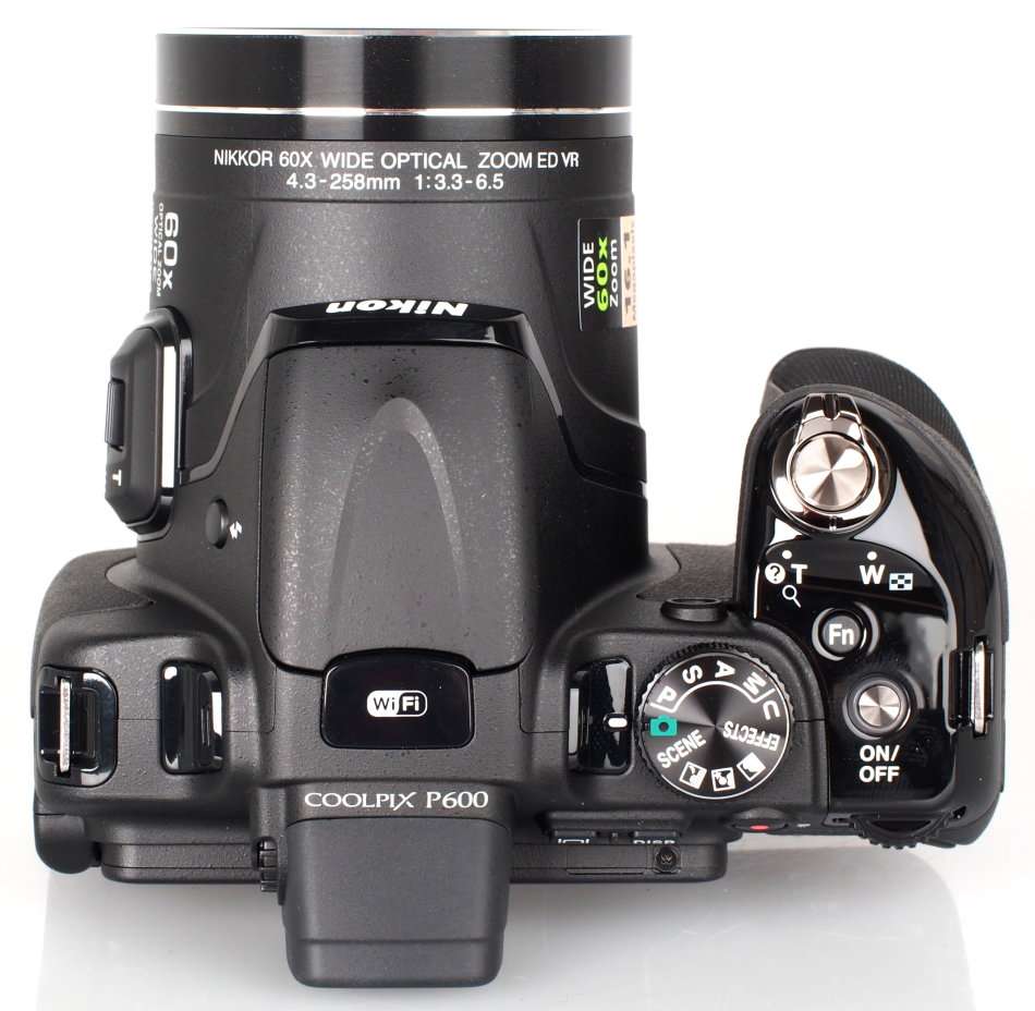 Nikon COOLPIX P600 16.1 MP Wi-Fi CMOS Digital Camera with 60x Zoom NIKKOR Lens