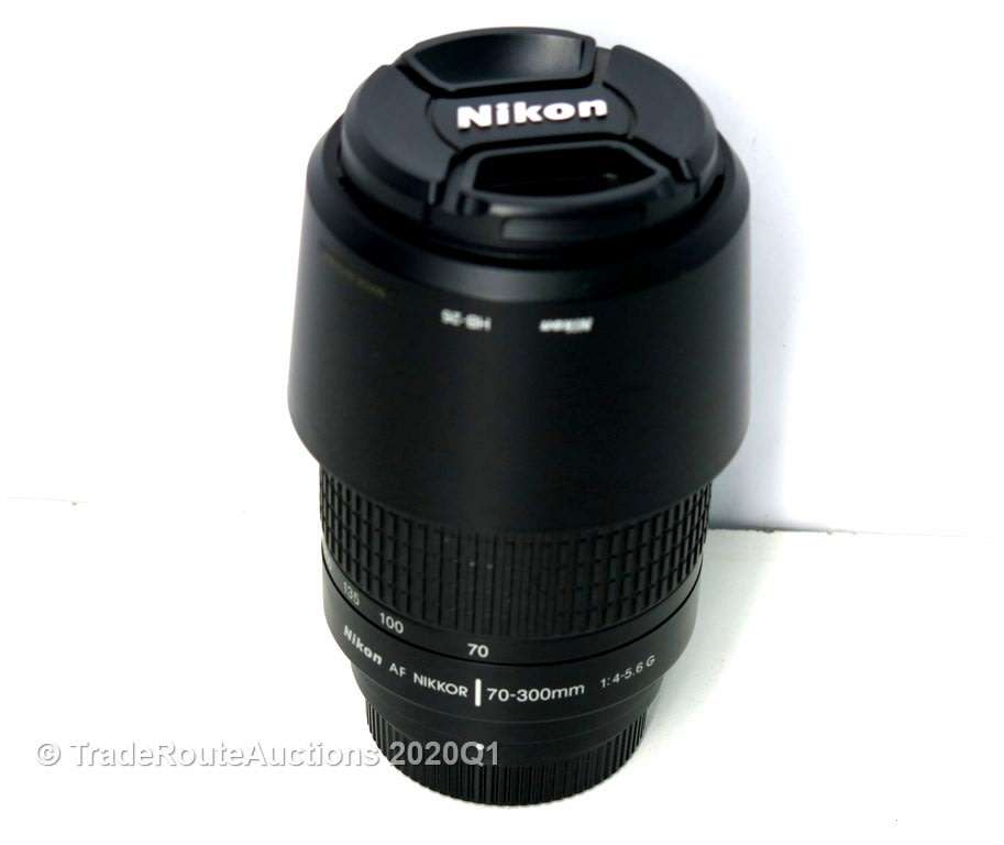 Nikon AF Nikkor 70-300mm f/4-5.6 G Telephoto Zoom lens for Nikon DSLR Cameras