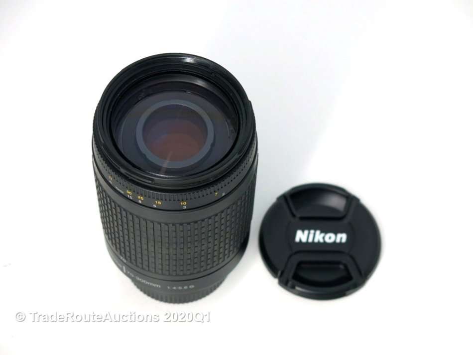 Nikon AF Nikkor 70-300mm f/4-5.6 G Telephoto Zoom lens for Nikon DSLR Cameras