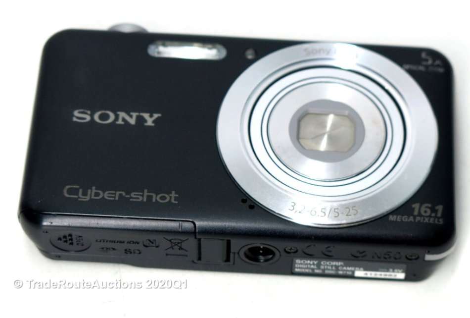 Sony DSC-W710 16 MP Digital Camera with 2.7-Inch LCD