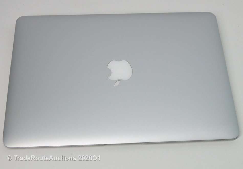 MacBook Air 13.3-inch | Core i5 1.8GHz | 8GB RAM | 128GB SSD MACBOOK AIR 13 INCH 2017 MODEL