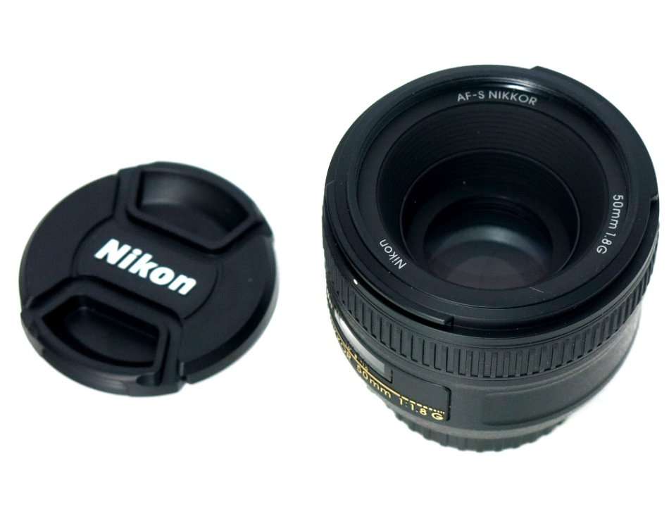 Nikon AF-S Nikkor 50mm f1.8G Lens for Nikon Digital Cameras