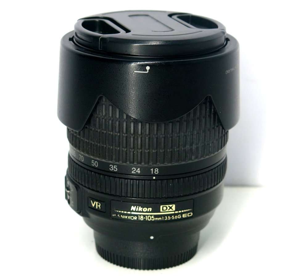 Nikon DX AF-S DX Nikkor 18-105mm VR f/3.5-5.6 Lens for Nikon Digital SLR Cameras