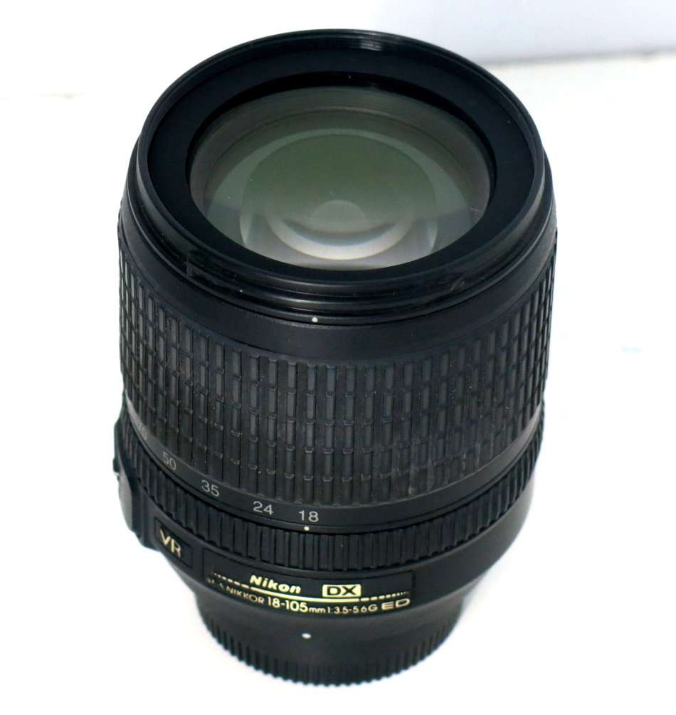 Nikon DX AF-S DX Nikkor 18-105mm VR f/3.5-5.6 Lens for Nikon Digital SLR Cameras
