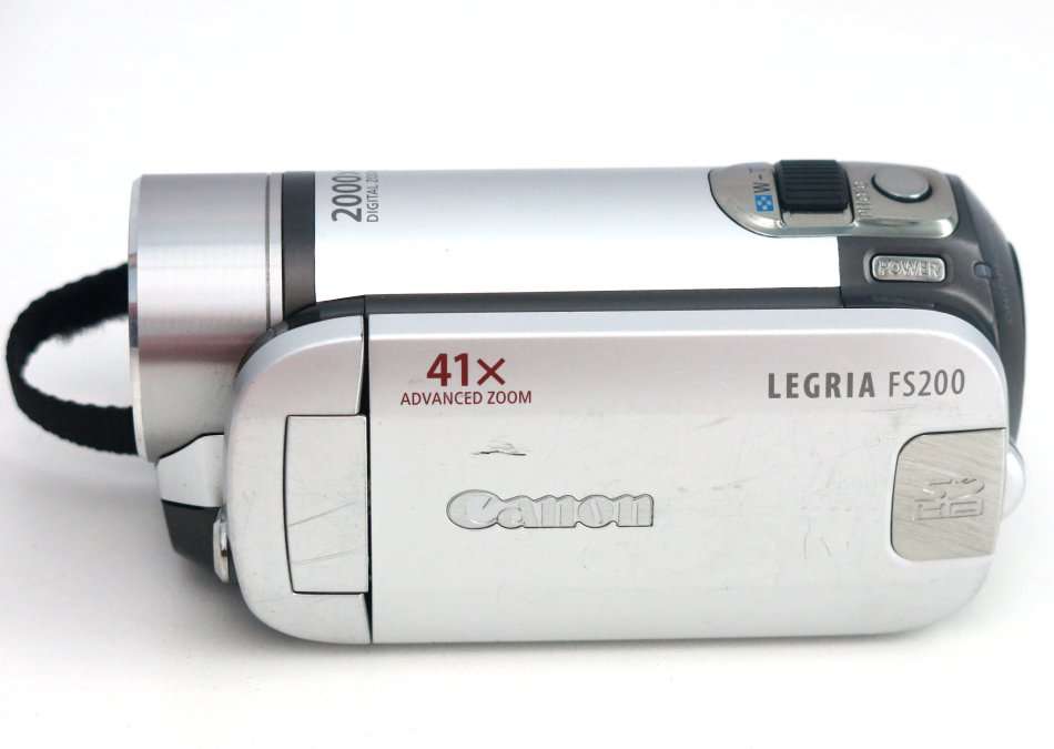 Canon LEGRIA FS200 Camcorder (41x Optical Zoom) 2000X Digital Zoom Handycam Camcorder