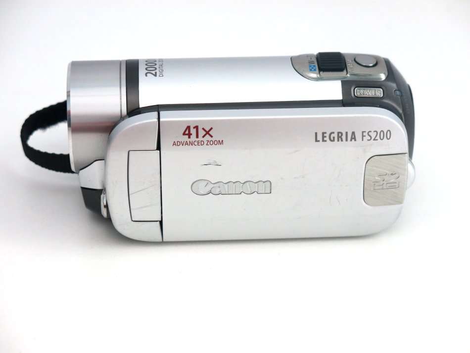 Canon LEGRIA FS200 Camcorder (41x Optical Zoom) 2000X Digital Zoom Handycam Camcorder