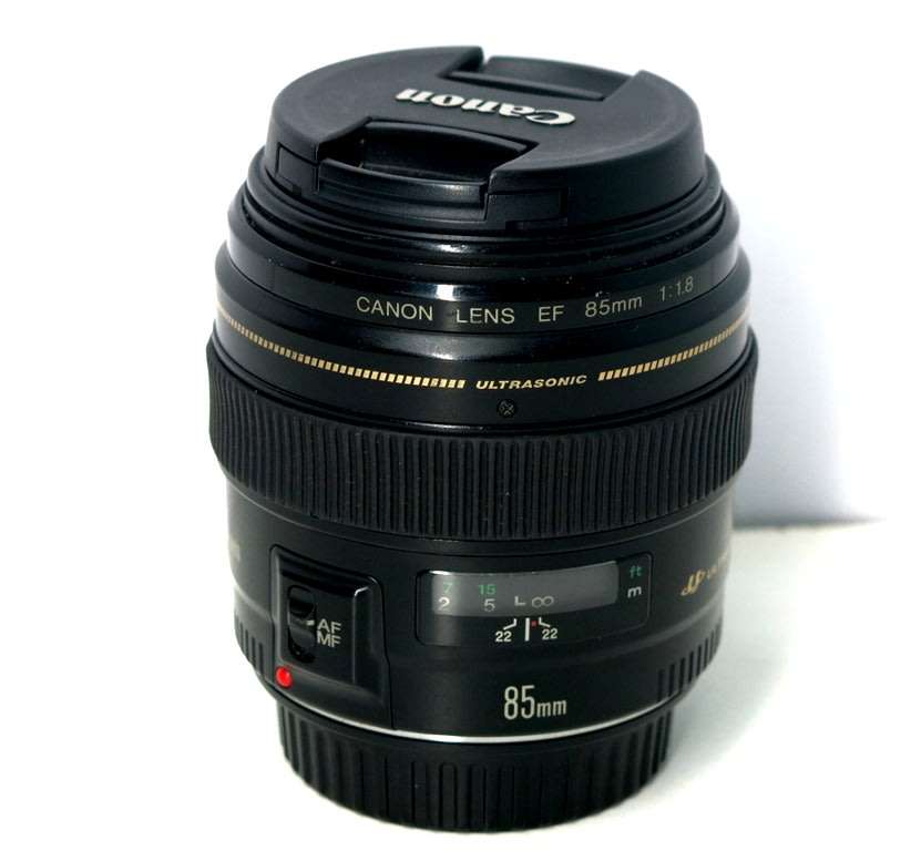 Canon EF 85mm f/1.8 USM Ultrasonic Wide-Angle Lens (Canon Mount) Full Frame