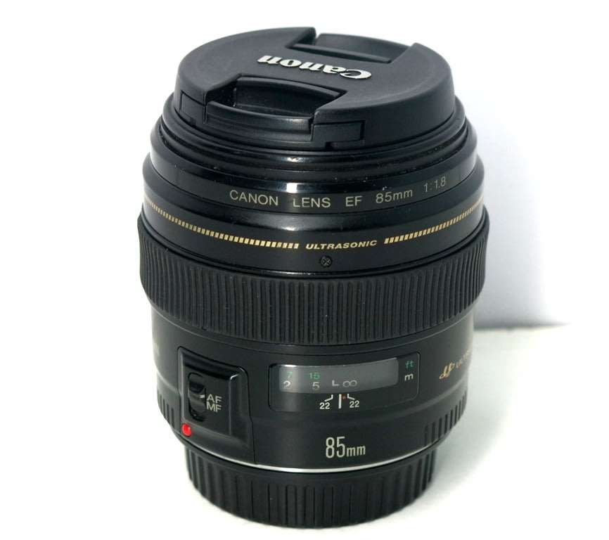 Canon EF 85mm f/1.8 USM Ultrasonic Wide-Angle Lens (Canon Mount) Full Frame
