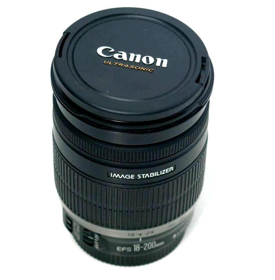 Canon EF-S 18-200mm f/3.5-5.6 IS EF-s - IMAGE STABILIZER LENS for CANON DSLR Cameras