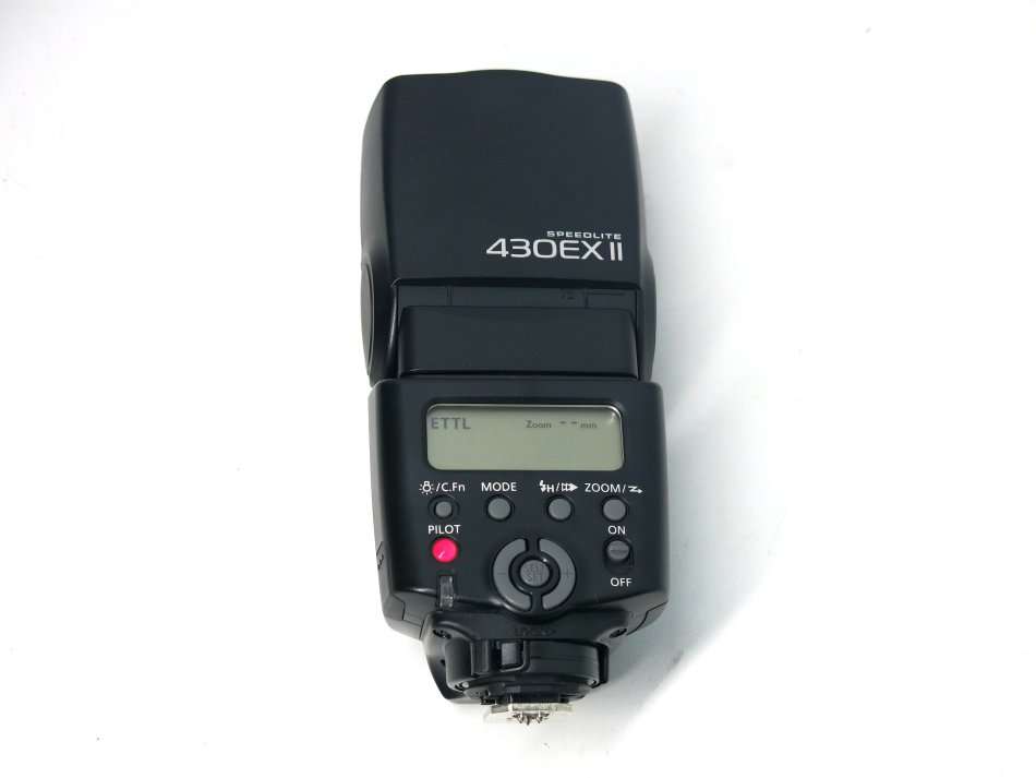 Canon Speedlite 430EX II Flash for Canon EOS DIGITAL SLR Cameras *** BARGAIN ** Fits all CANON DSLRs