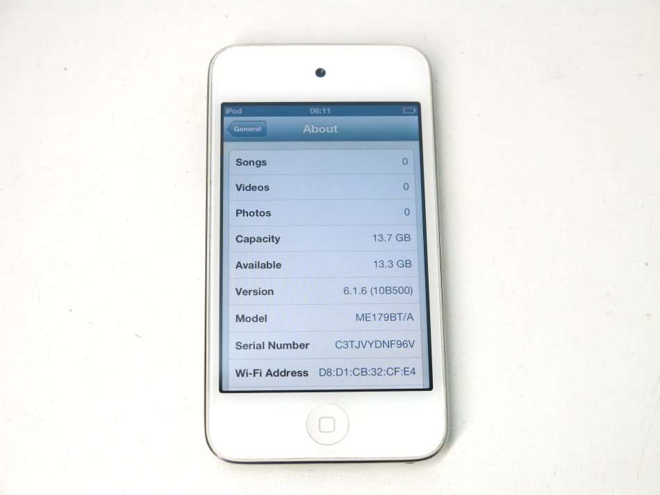 Apple iPod Touch 4th Generation White 16GB Retina Display Technology- ME179BT/A - A1367