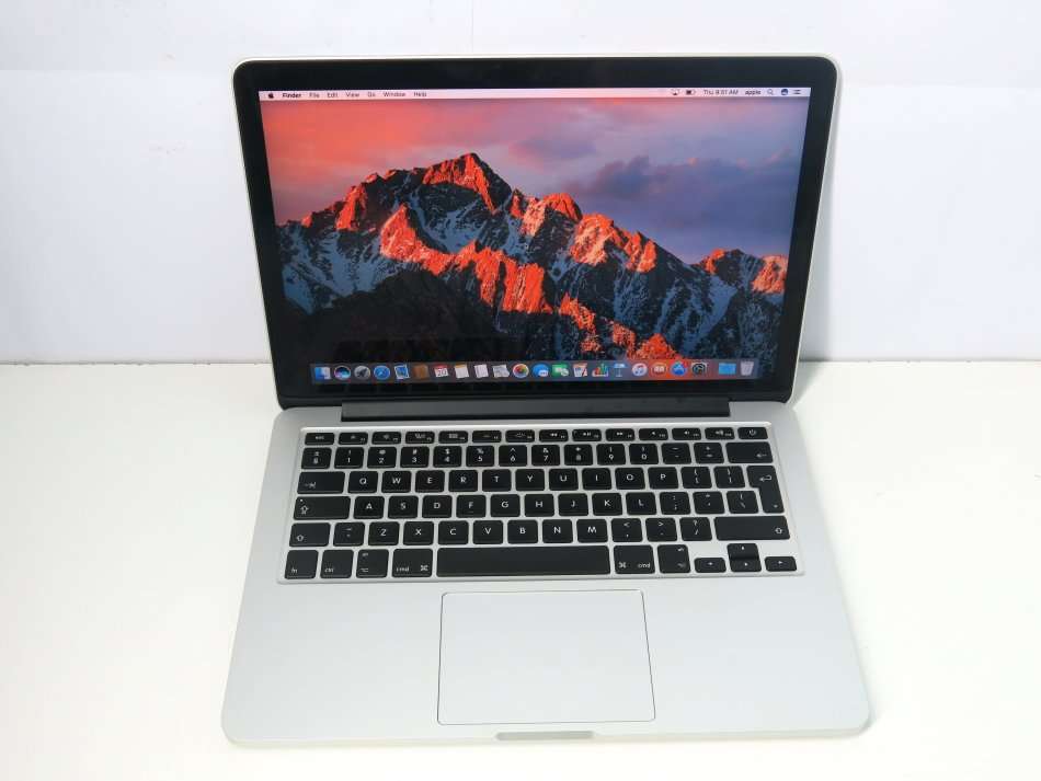 MacBook Pro 13.3-inch ** RETINA ** | Core i5 2.7GHz | 8GB RAM | 256GB SSD | EARLY 2015