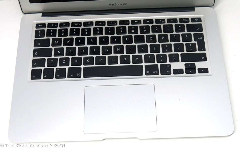 Apple MacBook Air 13.3-inch | Core i5 1.4GHz | 4GB RAM | 256GB SSD FLASH  **  EARLY 2014 ***