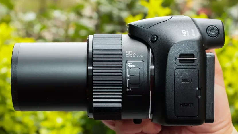 Sony Cyber-Shot DSC-HX300 20.4 MP Digital Camera 50X Optical Zoom