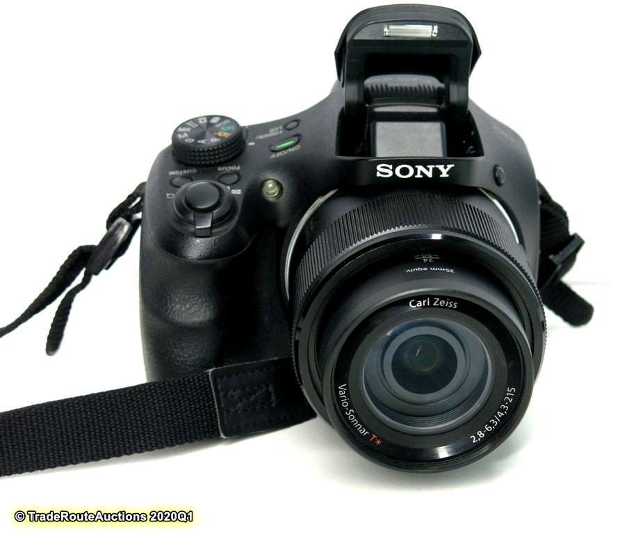 Sony Cyber-Shot DSC-HX300 20.4 MP Digital Camera 50X Optical Zoom