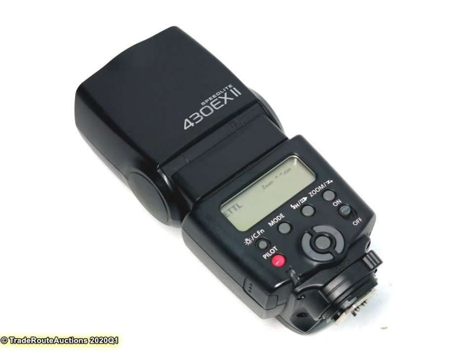 Canon Speedlite 430EX II Flash for Canon EOS DIGITAL SLR Cameras *** BARGAIN ** Fits all CANON DSLRs