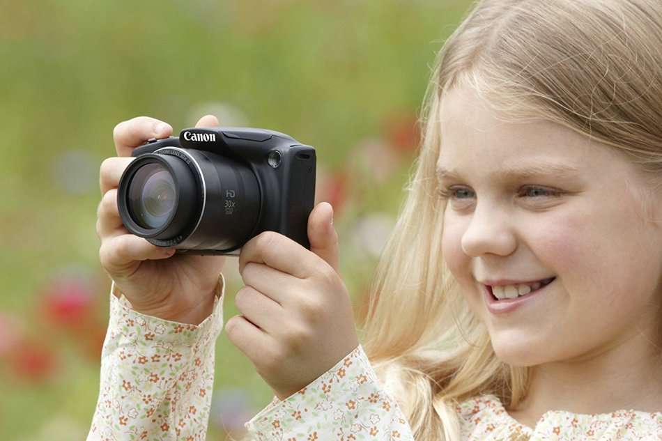 Canon Powershot SX400 IS 16MP Point and Shoot Camera (Black) with 30x Optical Zoom