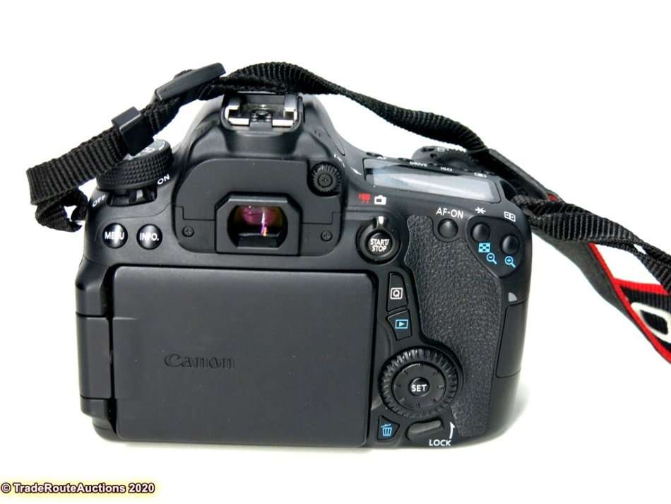 Canon EOS 70D DSLR CAMERA BODY *** 20.2 MP FULL HD