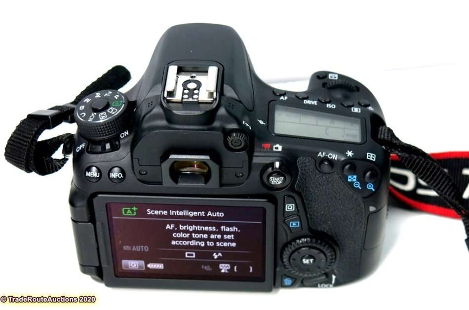 Canon EOS 70D DSLR CAMERA BODY *** 20.2 MP FULL HD