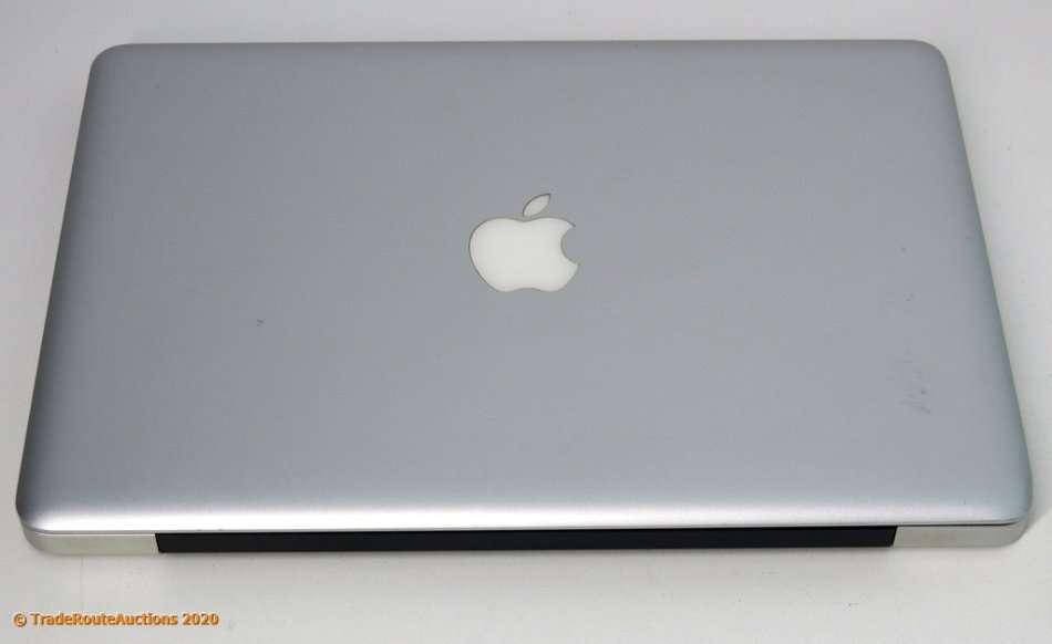 MacBook Pro 13.3-inch | Core i5 2.4GHz | 4GB DDR3 RAM | 128GB SSD | INTEL HD GRAPHICS