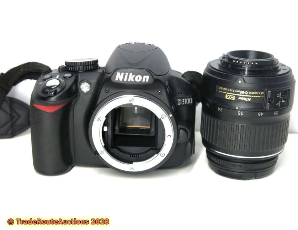 NIKON D3100 DSLR Camera 14.2 megapixels + Nikon 18-55mm Lens Kit