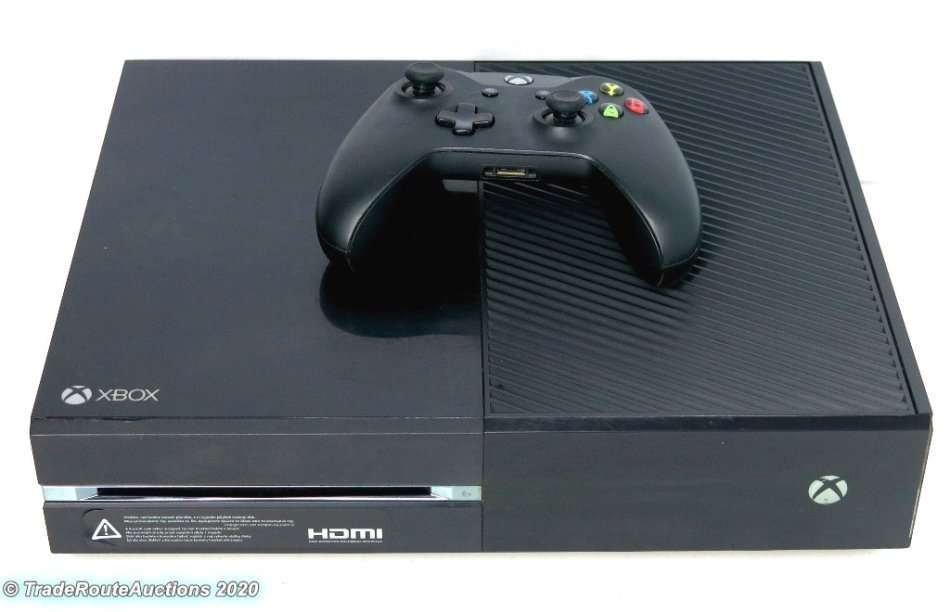 Microsoft Xbox One Model 1540 Gaming Console + 1 Controller