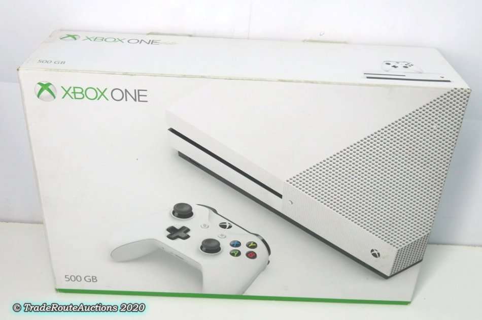 XBOX One S 500GB Console (WHITE) Model 1681 + 1 Controller (WHITE)