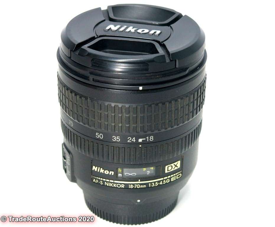 NIKON 18-70mm LENS
