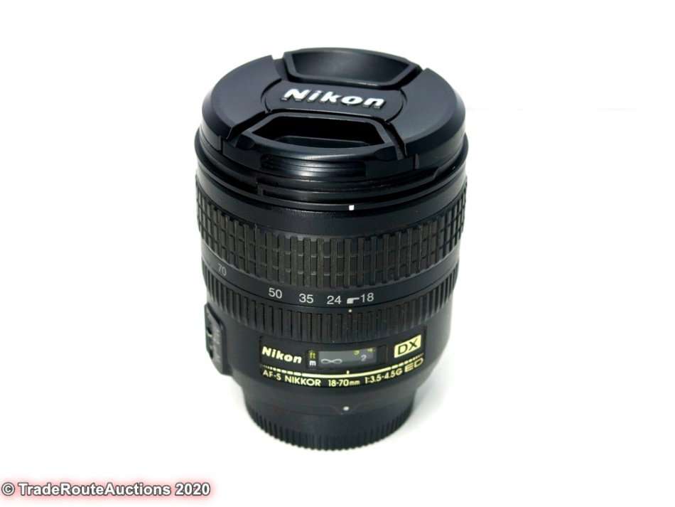 NIKON 18-70mm LENS