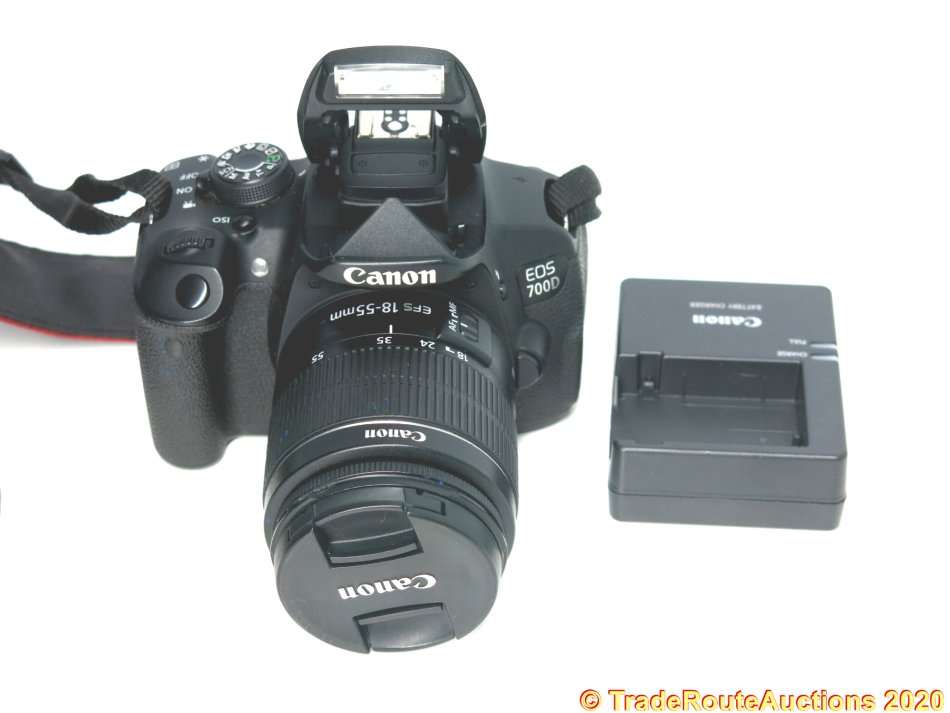 Canon EOS 700D DIGITAL SLR CAMERA KIT WITH 18-55MM iii LENS | 18.0 MP FULL HD