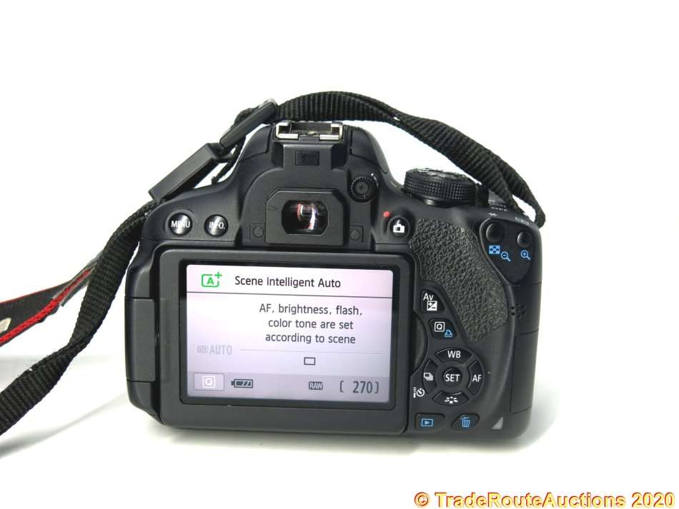 Canon EOS 700D DIGITAL SLR CAMERA KIT WITH 18-55MM iii LENS | 18.0 MP FULL HD