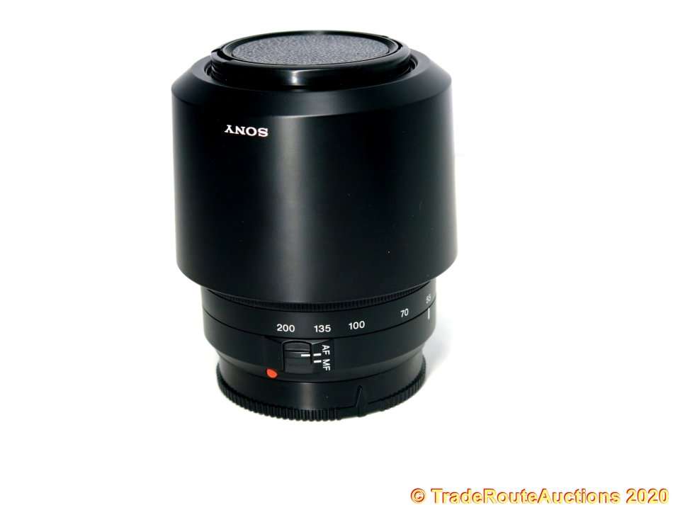 Sony 55-200mm f/4-5.6 Compact Super Telephoto Zoom Lens - For Sony DSLR Cameras