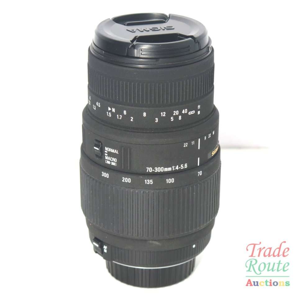 Boxed - SIGMA DG 70-300mm Telephoto Zoom Lens for Nikon DSLR Cameras