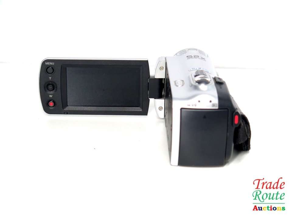 Samsung HMX-F800 Full HD Digital Camcorder with 52x Zoom (Silver)