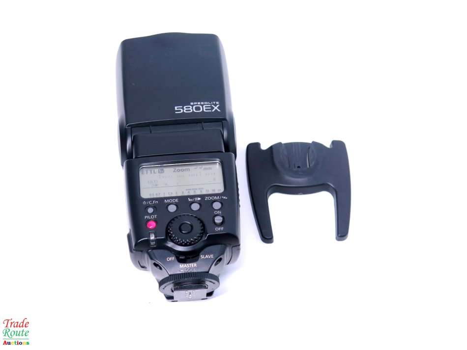 Canon Speedlite 580EX Flash for Canon EOS DIGITAL SLR Cameras *** BARGAIN ** Fits all CANON DSLRs