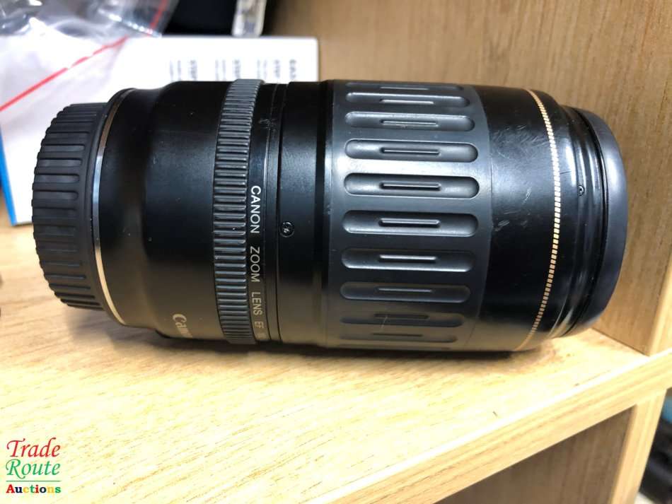 Canon EF 100-300mm f/4.5-5.6 Ultrasonic zoom lens for CANON DSLR Cameras