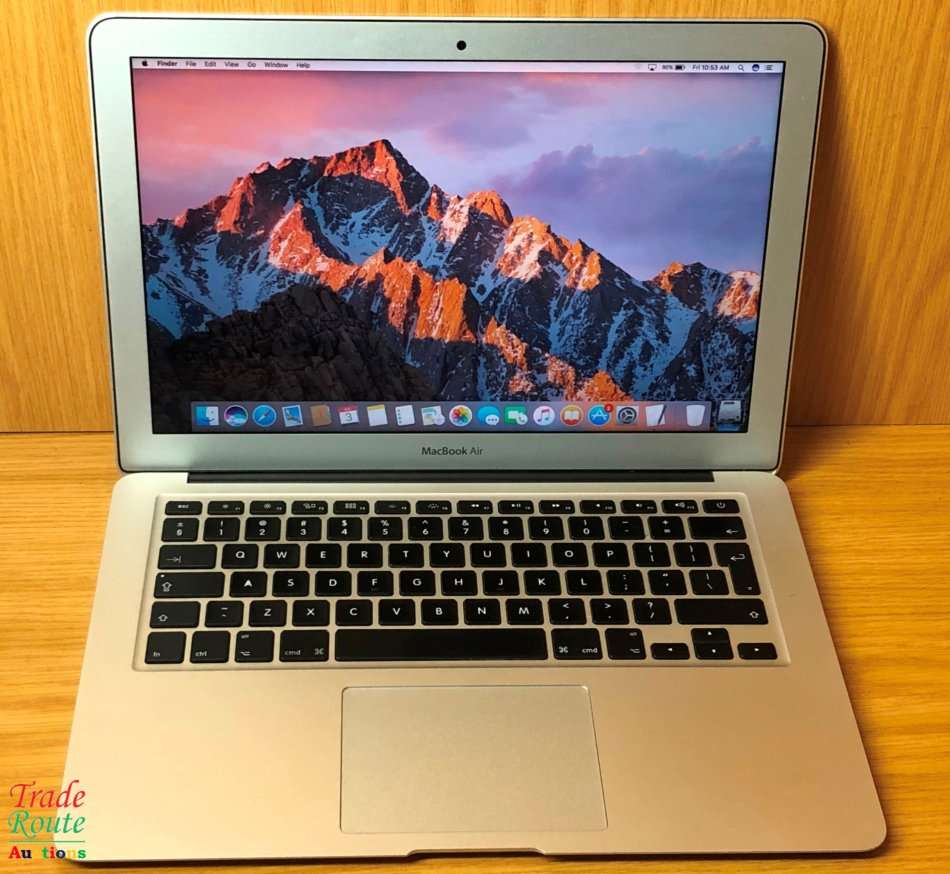 Apple MacBook Air 13.3-inch | Core i5 1.4GHz | 4GB RAM | 256GB SSD FLASH  **  EARLY 2014 ***