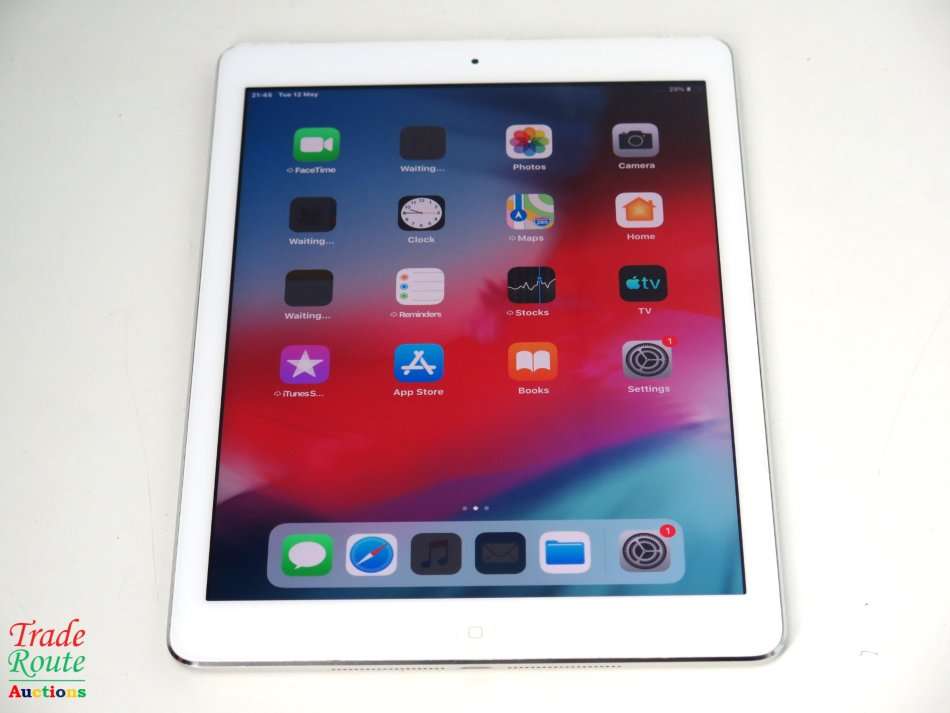 IPAD AIR | 16GB | 4G | WiFi | MD794HC | SILVER | APPLE  ***  RETINA DISPLAY  ***