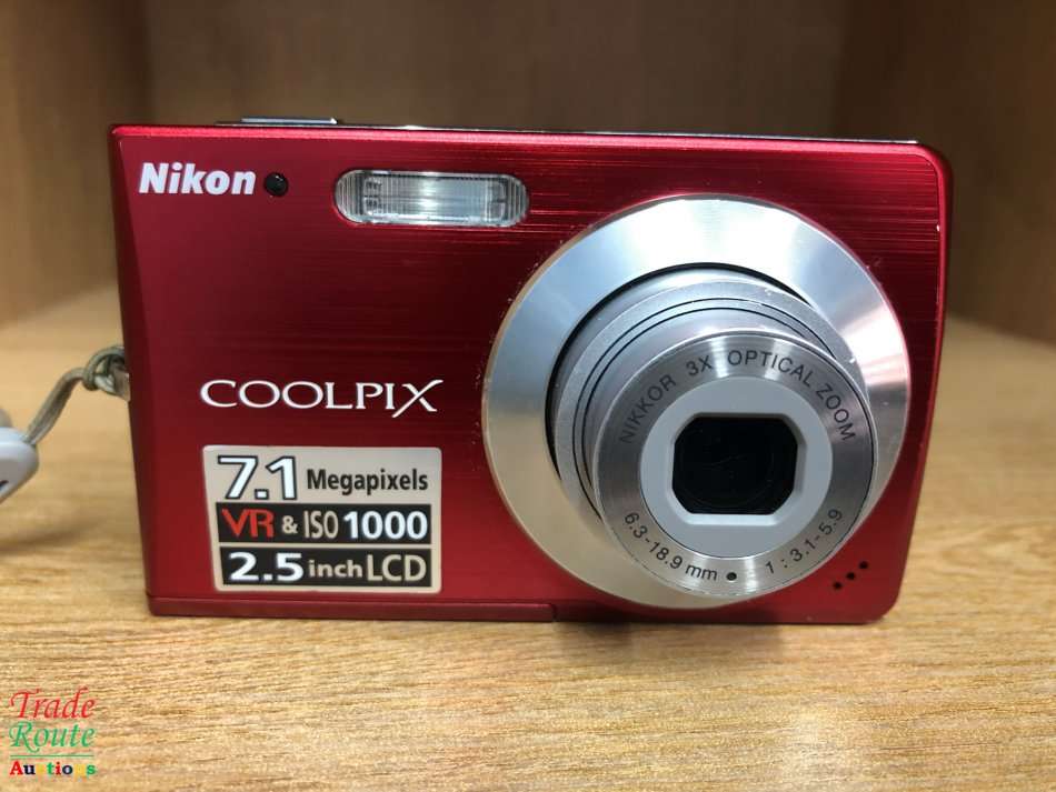 Nikon Coolpix S200 7.1MP Digital Camera with 3x Optical Zoom