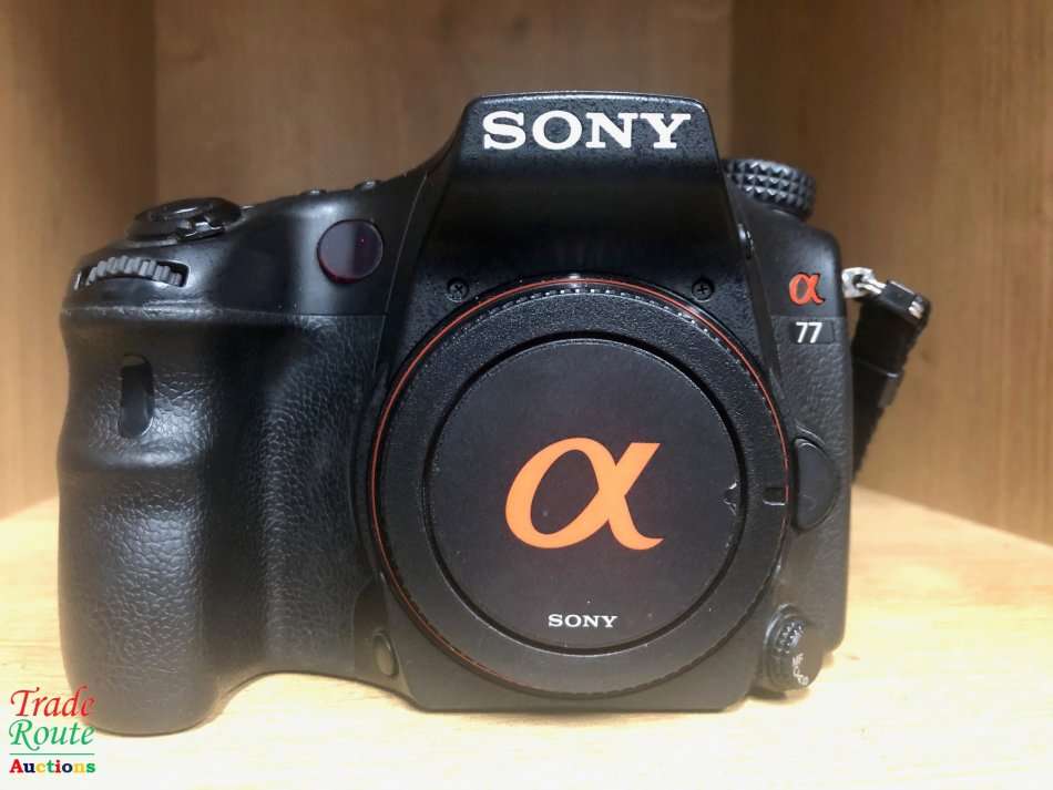 Sony Alpha SLT-A77 DSLR Digital Camera (Body Only) 24.3 MegaPixels Professional BODY
