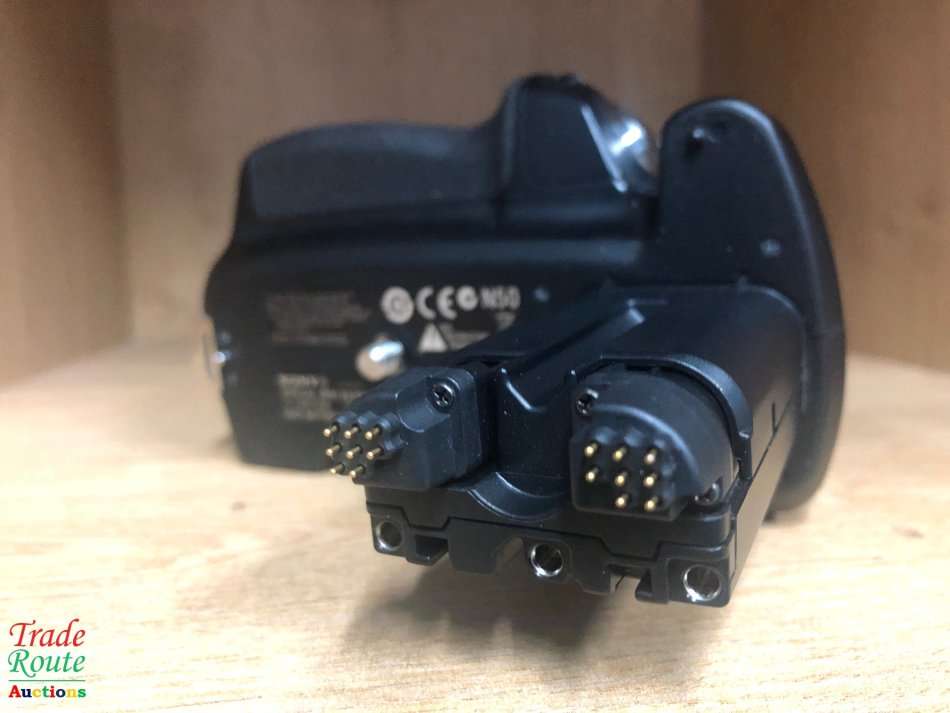 Sony VG-B50AM Vertical Grip for Sony Alpha A500, A550 & A580